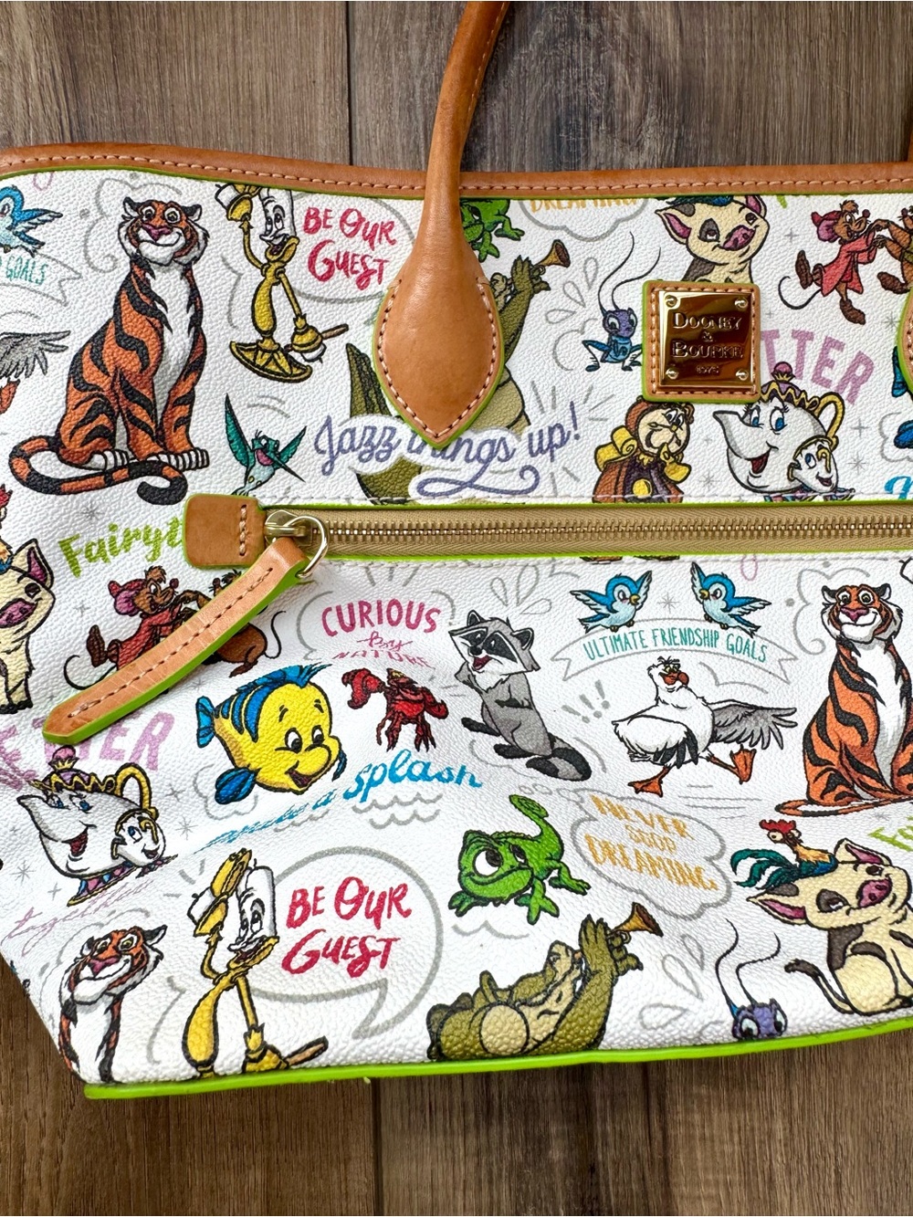 Disney Dooney & Bourke “Sidekicks” Tote Bag | EUC | Large Size | Cream/Green - Picture 4 of 15